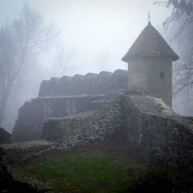 Zamek Grodziec - baszta