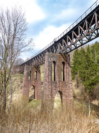 Czarny Most samobójców - wiadukt kolejowy w Nowej Rudzie