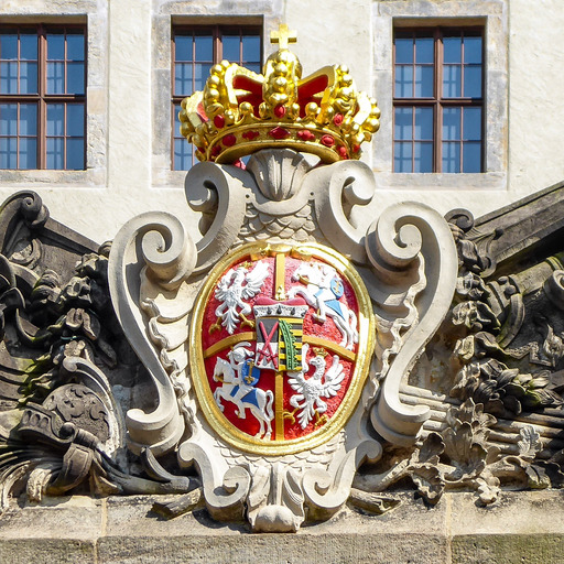 Polski herb z XVIII w nad bramą w twierdzy Königstein